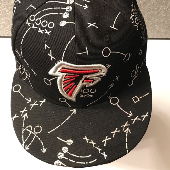 NFL Falcon Fitted Cap - Picture 1 of 8